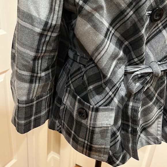 Apt. 9, woman’s, suit jacket. Size medium. Excellent condition. - Picture 3 of 5